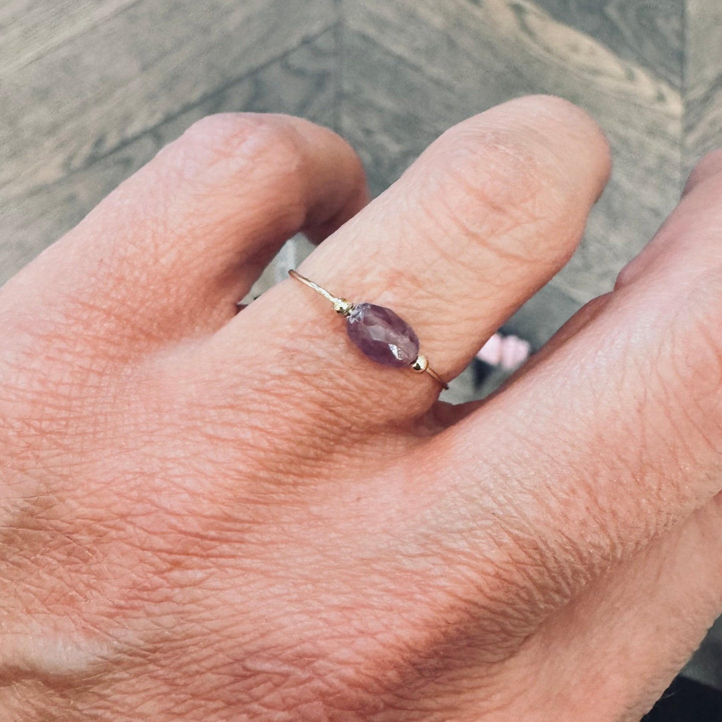 anello POLLICINO zaffiro rosa intenso