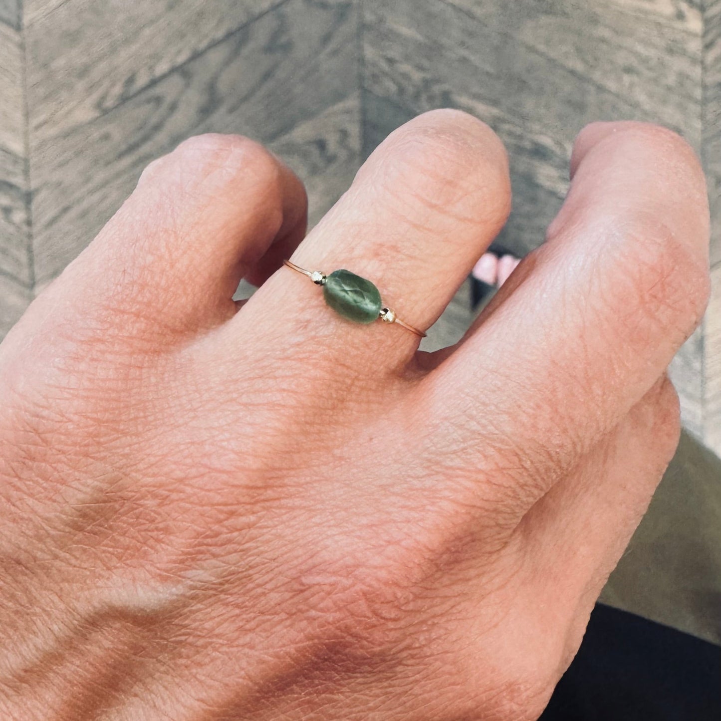 anello POLLICINO zaffiro verde